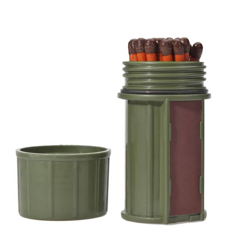 UCO Hurricane Match Kit with 25 Matches Green